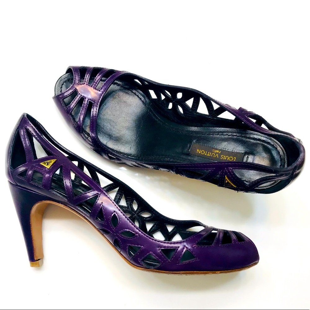 ❤️ FLASH SALE - GENUINE LOUIS VUITTON Purple Strap Heel Sandals